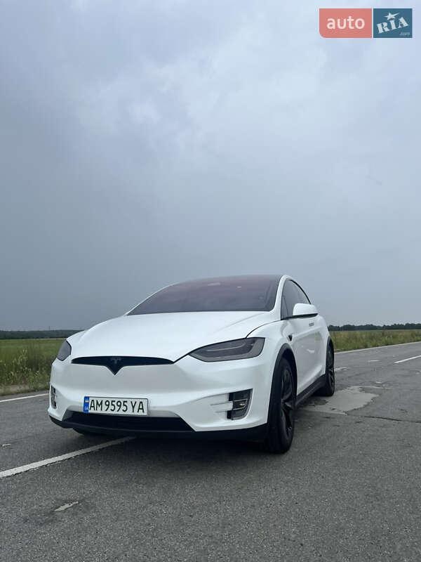 Tesla Model X 2017