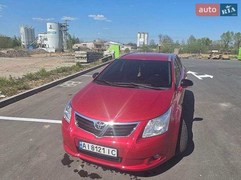 Toyota Avensis 2010