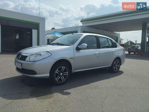 Renault Logan 2011