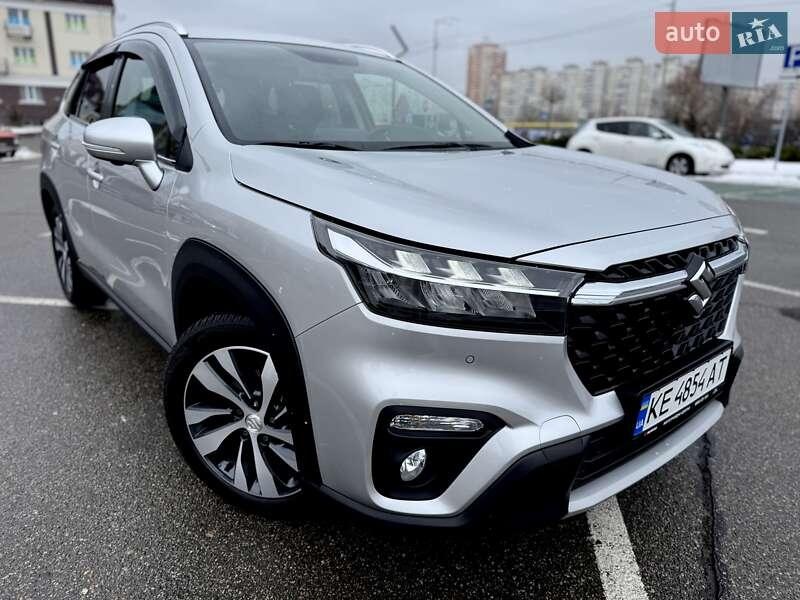 Suzuki S-Cross 2024