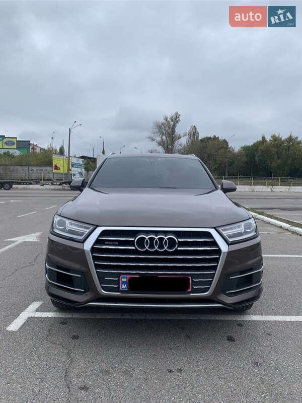 Audi Q7 2017
