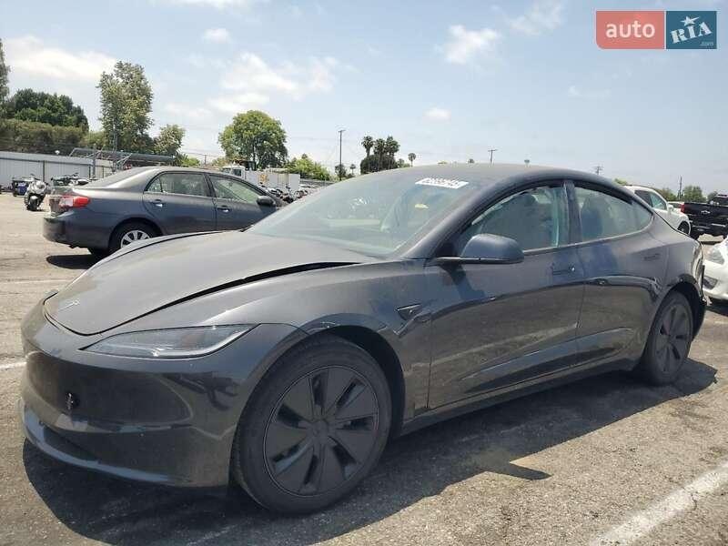 Tesla Model 3 2025