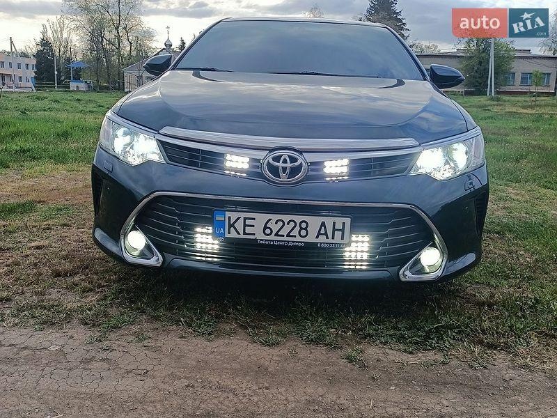 Toyota Camry 2017