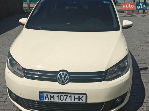 Volkswagen Touran 2015
