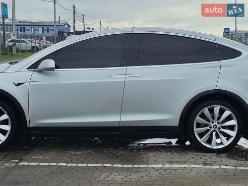 Tesla Model X 2016