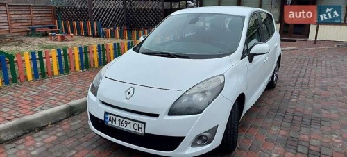 Renault Scenic 2011