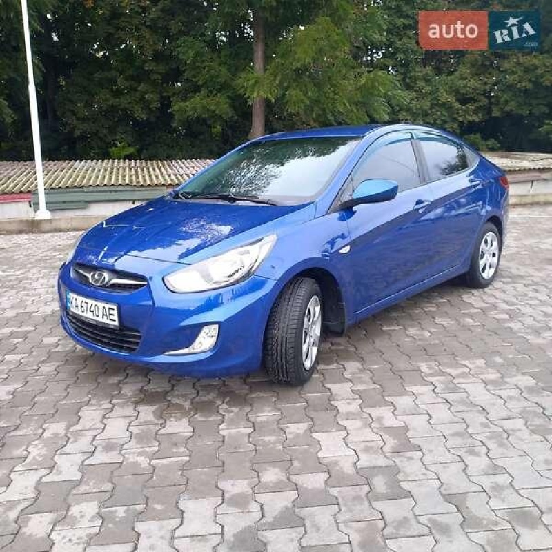 Hyundai Accent 2012