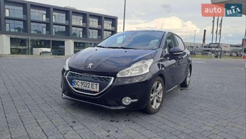 Peugeot 208 2013