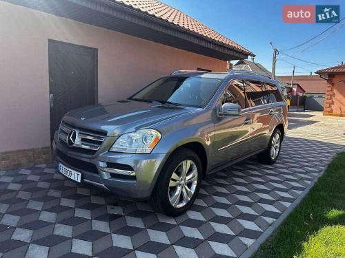 Mercedes-Benz GL-Class 2011