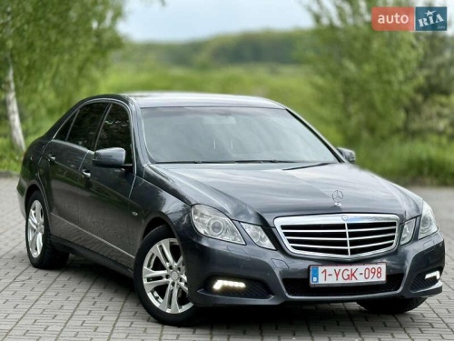 Mercedes-Benz E-Class 2010