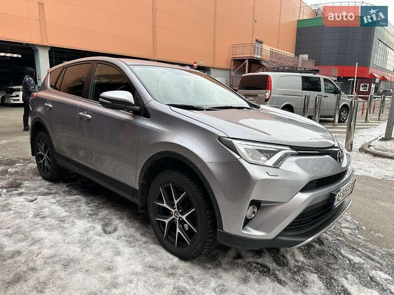 Toyota RAV4 2017