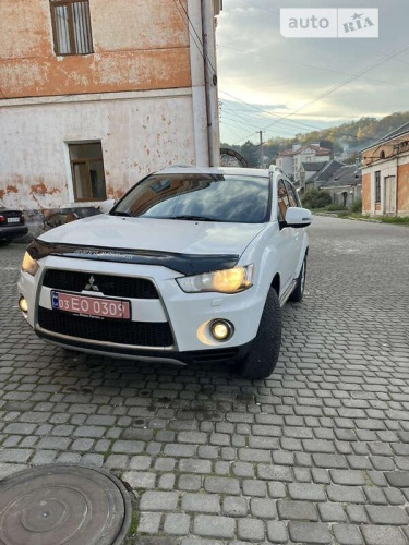 Mitsubishi Outlander 2010