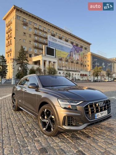Audi Q8 2019