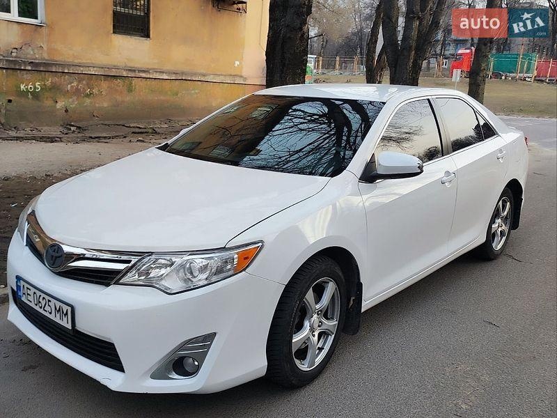 Toyota Camry 2014