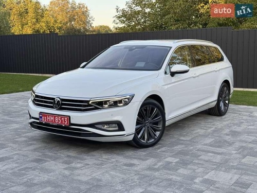 Volkswagen Passat 2021