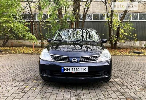 Nissan TIIDA 2008