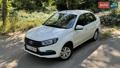 ВАЗ / Lada 2190 Granta 2021