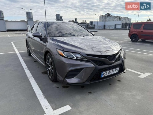 Toyota Camry 2018