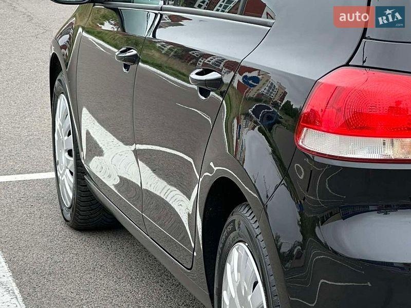 Volkswagen Golf 2011