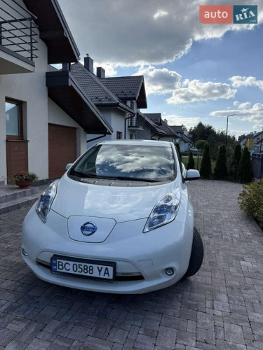 Nissan Leaf 2012
