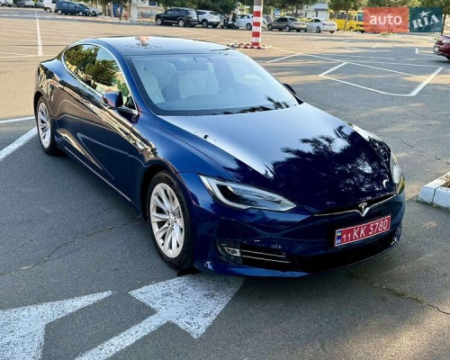 Tesla Model S 2017