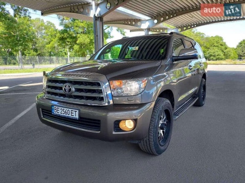 Toyota Sequoia 2015