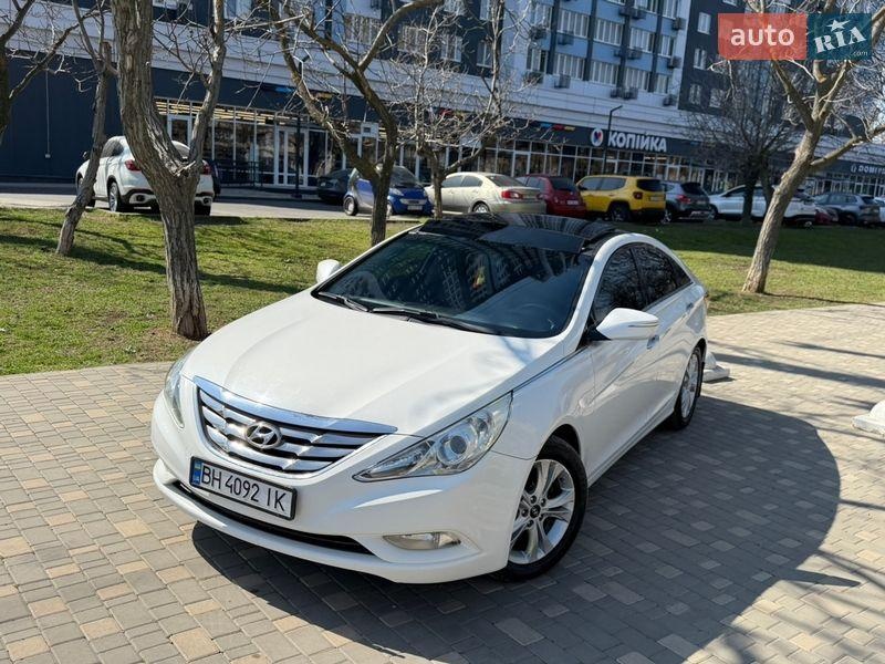 Hyundai Sonata 2011