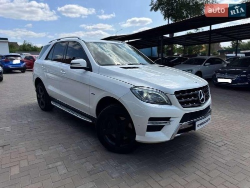 Mercedes-Benz M-Class 2012