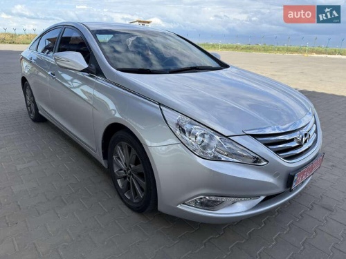 Hyundai Sonata 2013