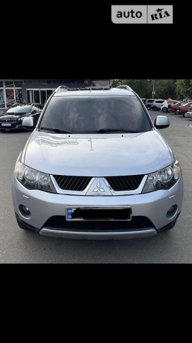 Mitsubishi Outlander XL 2009