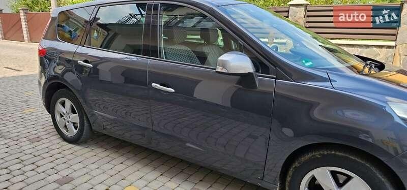Renault Grand Scenic 2012