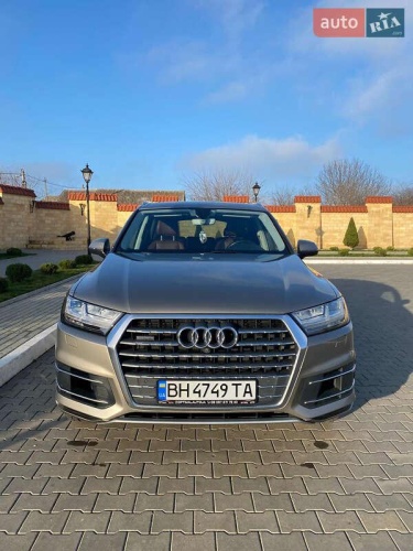 Audi Q7 2016