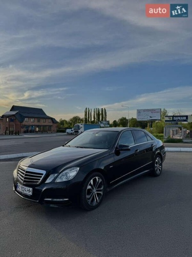 Mercedes-Benz E-Class 2012