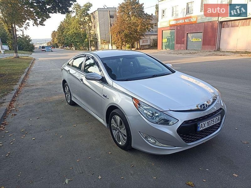 Hyundai Sonata 2013