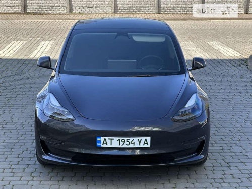 Tesla Model 3 2022