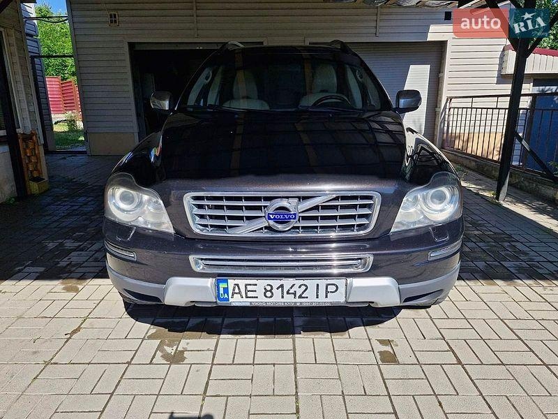Volvo XC90 2011