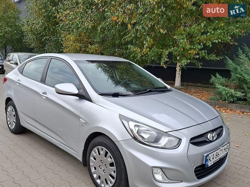 Hyundai Accent 2011