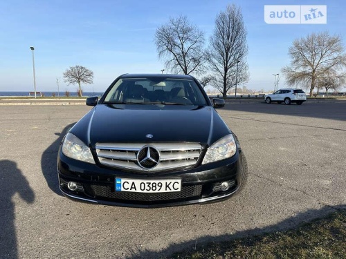 Mercedes-Benz C-Class 2010