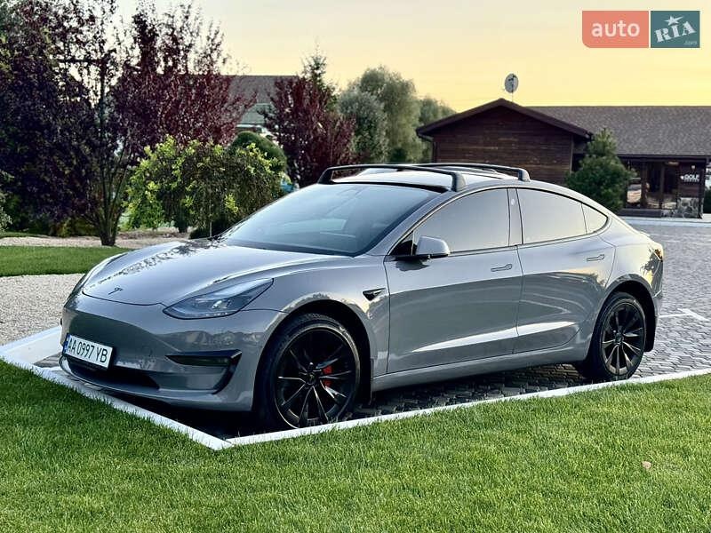 Tesla Model 3 2021