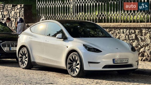 Tesla Model Y 2022
