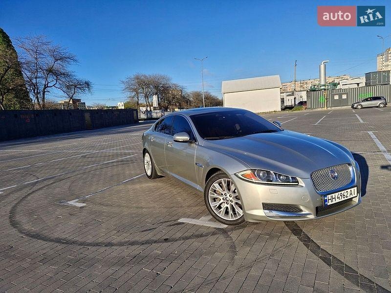 Jaguar XF 2013