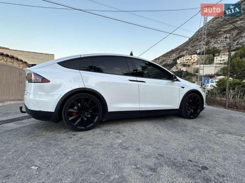 Tesla Model X 2017