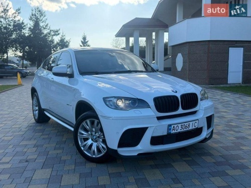 BMW X6 2011