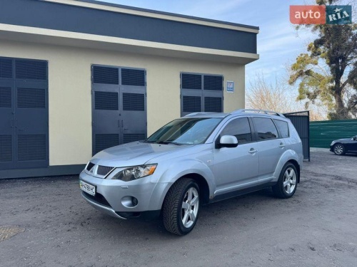 Mitsubishi Outlander XL 2008