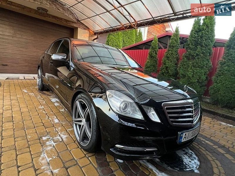 Mercedes-Benz E-Class 2010