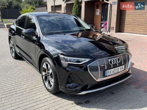 Audi e-tron 2021