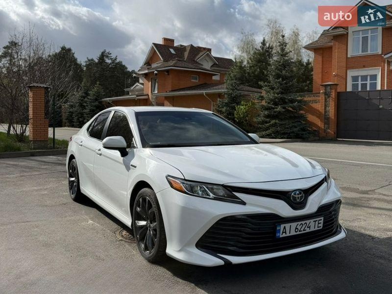 Toyota Camry 2017