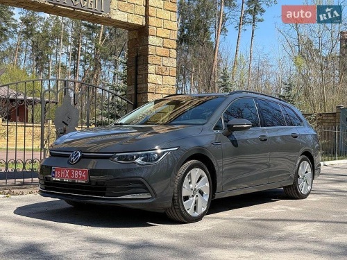 Volkswagen Golf 2022