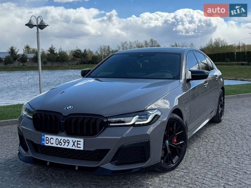 BMW 5 Series 2021