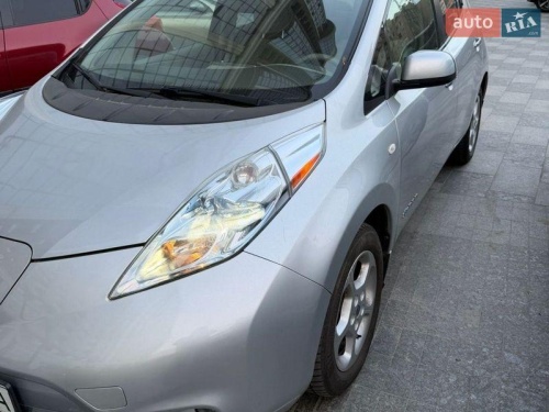Nissan Leaf 2012